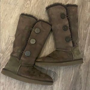 Tall Button UGG Boots Sz 8